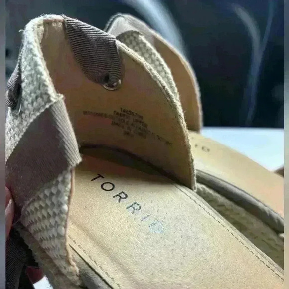 Torrid Ankle Wrap Platform Wedge Espadrilles Size 9WW New - Picture 3 of 11
